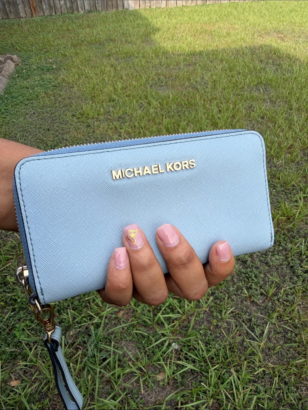 Michael Kors Light Gray Saffiano Wristlet Wallet with Gold Logo - Picture 2 of 5